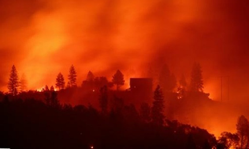 Las pérdidas por los incendios en California superan los 10 mil millones de dólares