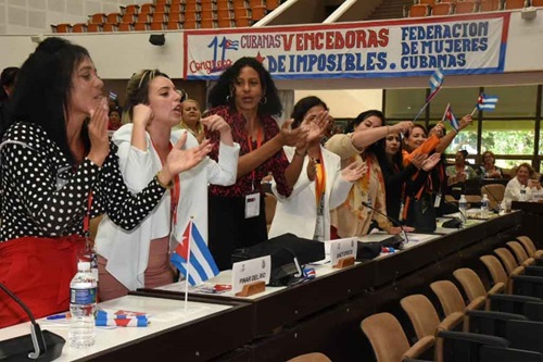 Evalúan en congreso desafíos de Federación de Mujeres Cubanas