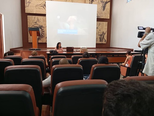 Dialogan en Artemisa sobre parto respetuoso