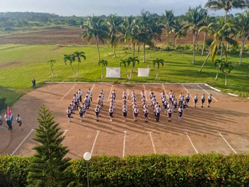 Estudiantes de Humboldt 7 realizan juramento de graduados