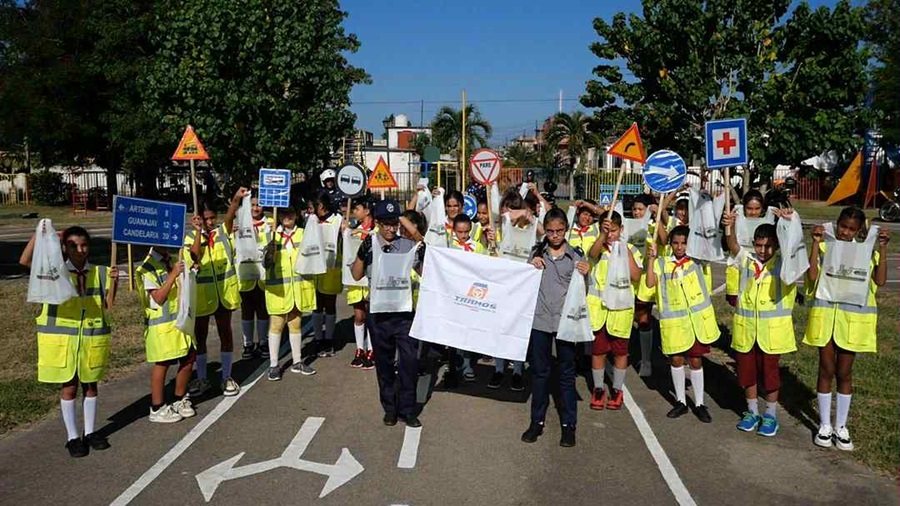 Pequeños guardianes del camino: cierra la semana del tránsito en Artemisa +(Fotos)