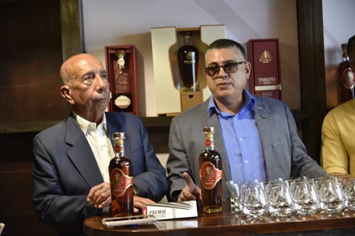 Nueva imagen para ron Havana Club Iconica Don Navarro