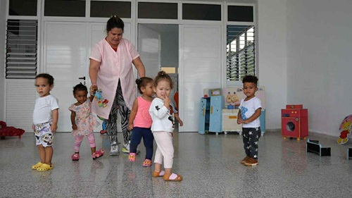 Carrusel de colores, donde la Infancia florece en Mariel +(Fotos) Carrusel de colores, donde la Infancia florece en Mariel +(Fotos)