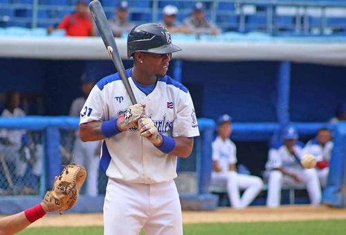 Industriales marca territorio en la Liga Élite del Béisbol Cubano