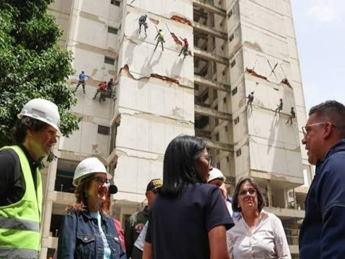 Venezuela avanza en la recuperación y fluye todavía la solidaridad