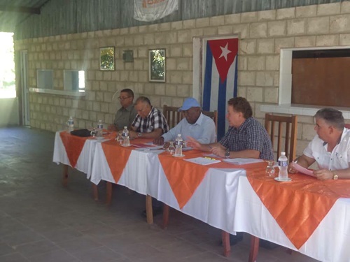 Chequea vicepresidente cubano en Artemisa marcha de transformaciones económicas en sector agroindustrial